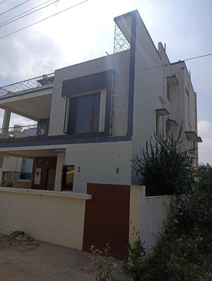 Tranquil Haven Villa Homestay Mysore Exterior photo